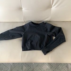 Alphalete R6 revival long sleeve crop